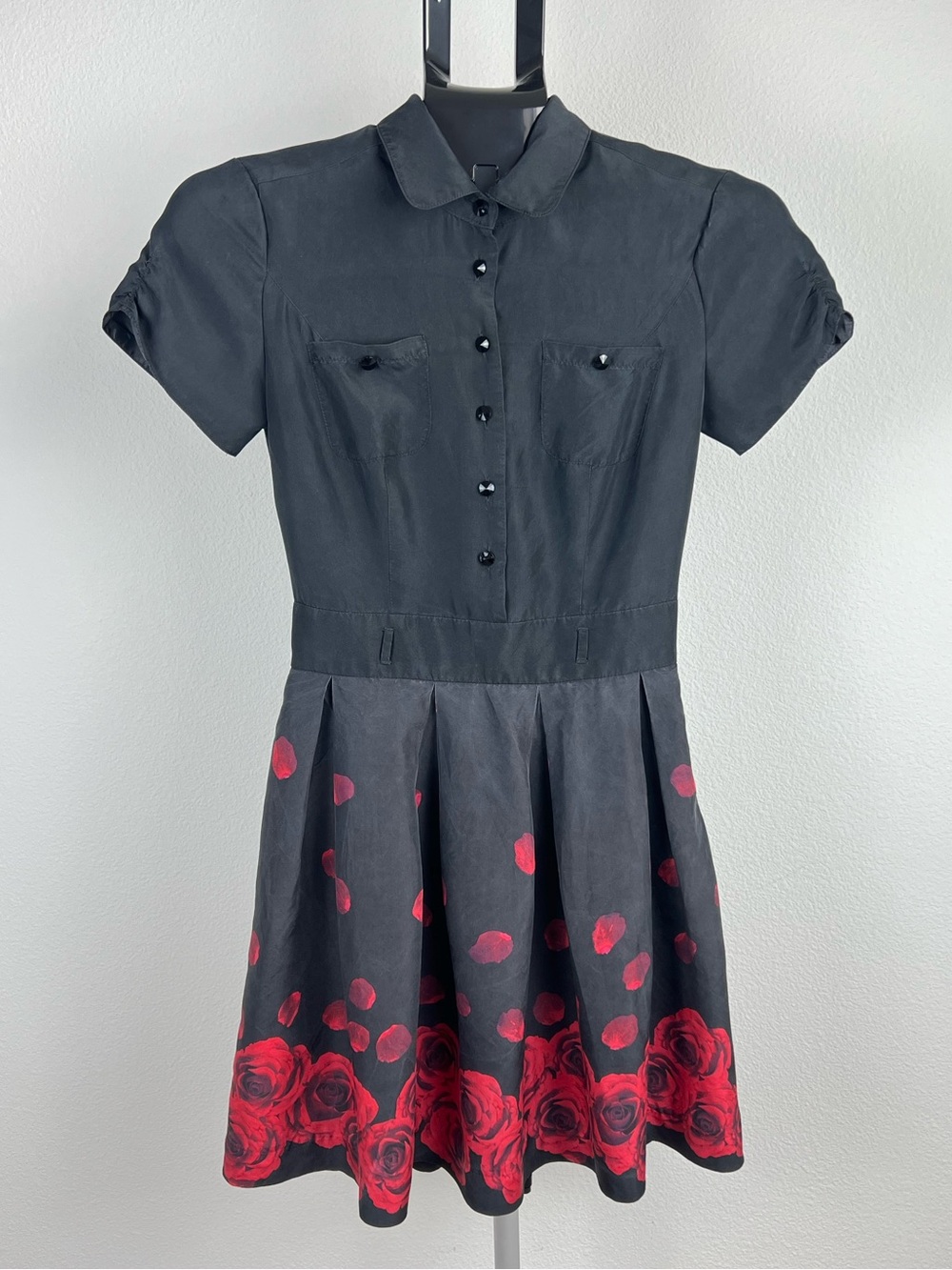 bebe 100% Silk Dress‎ Black Red Rose Print Pleated Mini Y2K Small Coquette